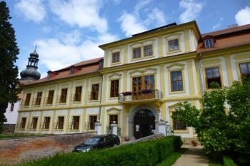 zámek Svojšice (© Vlastislav Mareček, 06/2016)