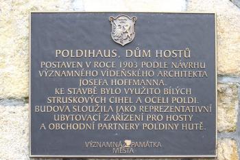 Poldihaus, nyní hotel Hoffmann, v Kladně ( © Pavel Vítek 03/2015)