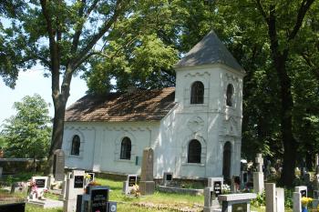 Hřbitovní kaple v Hořelici (© Jiří Špaček, 06/2015)