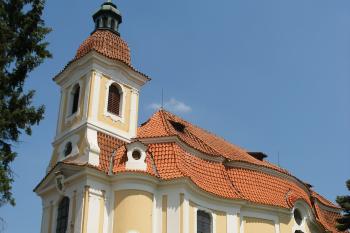 Kostel v Hořelici (© Jiří Špaček, 06/2015)