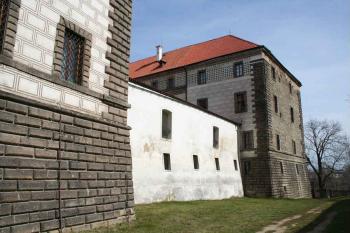 Jižní část zámku (© Ivan Grisa, 03/2008)