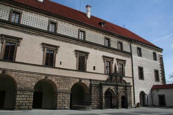 Východní křídlo (© Ivan Grisa, 03/2008)