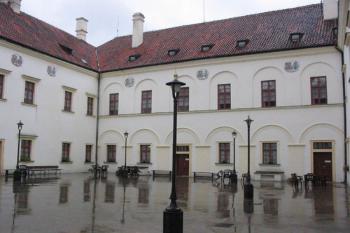  (©2003 Jiří Čížek)