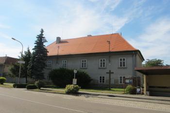 sev.strana zámku (© D Dohňanský, 07/2018)