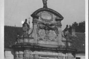 Doksany na historické pohlednici ( © anon.)
