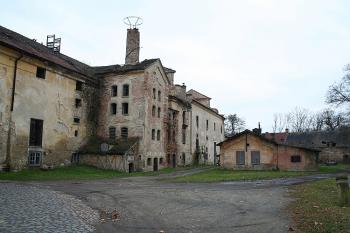 Pivovar od severozápadu (© Ivan Grisa, 12/2008)