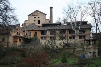 Pivovar od jihu (© Ivan Grisa, 12/2008)