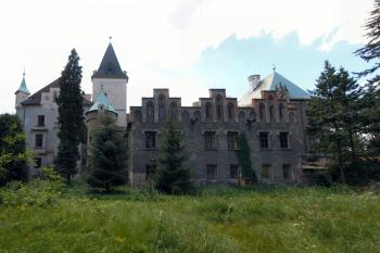 severní (zahradní) průčelí ( © Pavel Zany Komárek 17. 6. 2009)