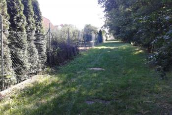 Vřesovice - pohled k silnici (© Ivo Rozehnal 08/2015)