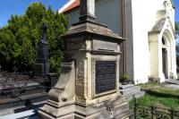hřbitov s kaplí sv. Rozálie