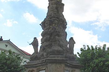 Sousoší Nejsvětější Trojice v Dubé ( © Pavel Vítek 07/2015)