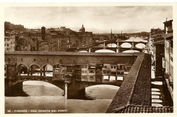 Ponte Vecchio kolem roku 1930 (zdroj: https://www.amazon.com)