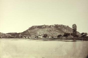 Rozafa castle in 1863 ( zdroj: https://en.wikipedia.org/)