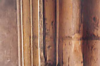 Detail portálu (2003 ©Josef Žajdlík)