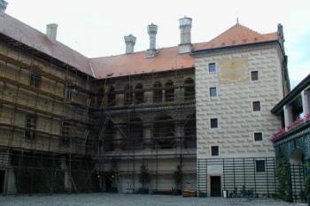 Mělník - zámek (2003 ©Hana Kubikova)