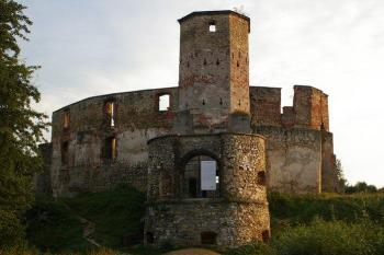 Vstupní brána (© David Hlaváč, 08/2007)