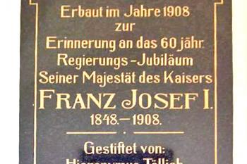 Kaple sv. Antonína ve Vajglově, pamětní deska na založení kaplke ( © Pavel Vítek 10/2015)