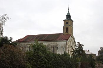 Evangelický kostel v Semtě ( © Pavel Vítek 10/2015)