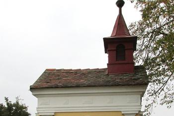 Kaplička Panny Marie v Urbanicích ( © Pavel Vítek 10/2015)