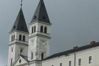 klášter františkánů s kostelem sv. Jana Křtitele