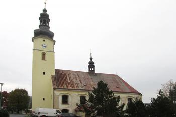 Kostel Narození Panny Marie v Andělské Hoře ( © Pavel Vítek 10/2015)