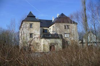 Kuřívody - pohled na zámek z východu (© Pavel Jarý,  10.03.2007)