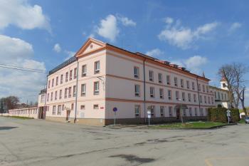 Východní nároží zámku (© Dušan Dohňanský  04/2021)