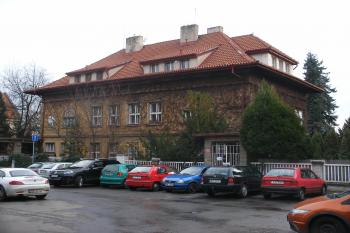Dvojvila bratří Čapků (© Jiří Špaček, 12/2015)