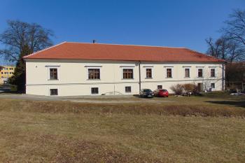 Jižní strana jižního křídla (© Dušan Dohňanský  03/2022)