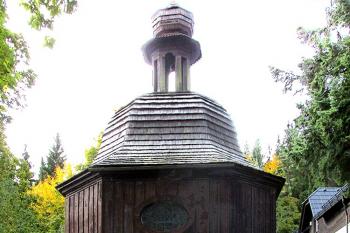 Kaple sv. Huberta v Karlově Studánce ( © Pavel Vítek 10/2015)