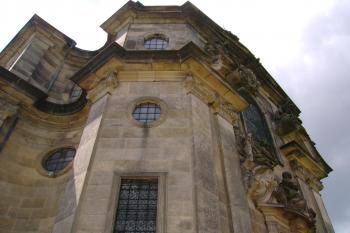 Průčelí (hrobka) (© Miroslav Novotný, 04/2009)