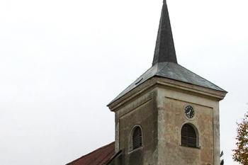 Kostel sv. Václava v Bílém Podolí (© Pavel Vítek 10/2015)