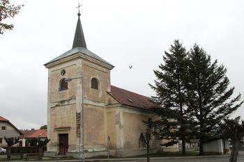 Kostel sv. Václava v Bílém Podolí ( © Pavel Vítek 10/2015)