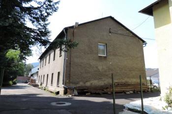 východní štítové průčelí bývalého arcibiskupského zámečku ( © Jan P. Štěpánek 08/2014)