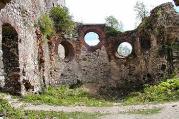 interiér kaple ( © Pavel Zany Komárek 9/5/2004)