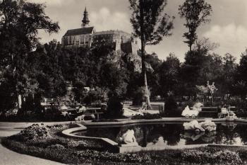 Foto neznámého autora na historické pohlednici. (© zdroj: http://historicke-pohladnice.blogspot.cz)