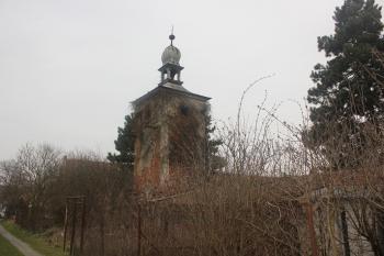 Kaple v areálu dvora (© Luděk Vláčil 03/2016)