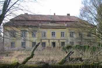 hlavnívých.průčelí zámku (© D Dohňanský, 03/2016)