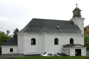 Kostel Narození Panny Marie v Ludvíkově u Vrbna Pod Pradědem ( © Pavel Vítek 10/2015)