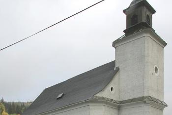 Kostel Narození Panny Marie v Ludvíkově u Vrbna Pod Pradědem ( © Pavel Vítek 10/2015)