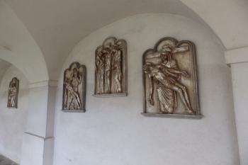 Křížová cesta v ambitu (© Johannes Cladis, 12/2014)
