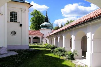  ( © Luděk Pitter 05/2004)