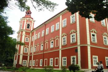 zámek Dětenice (© Vlastislav Mareček, 07/2008)