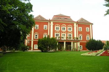 zámek Dětenice (© Vlastislav Mareček, 07/2008)