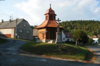 kaple se zvoničkou