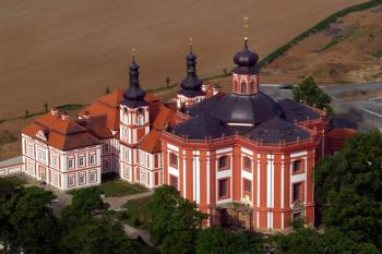 Mariánská Týnice - Letecký snímek ( © Radovan Smokoň 06/2006)