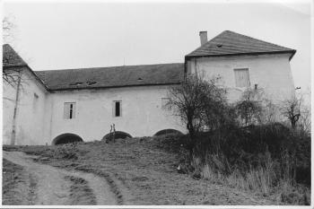 Dobová fotografie (© zdroj: www.chateaumignon.eu)
