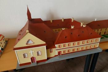 model kláštera v expozici holíčského zámku (© Pavel Zany Komárek  11. 8. 2022)