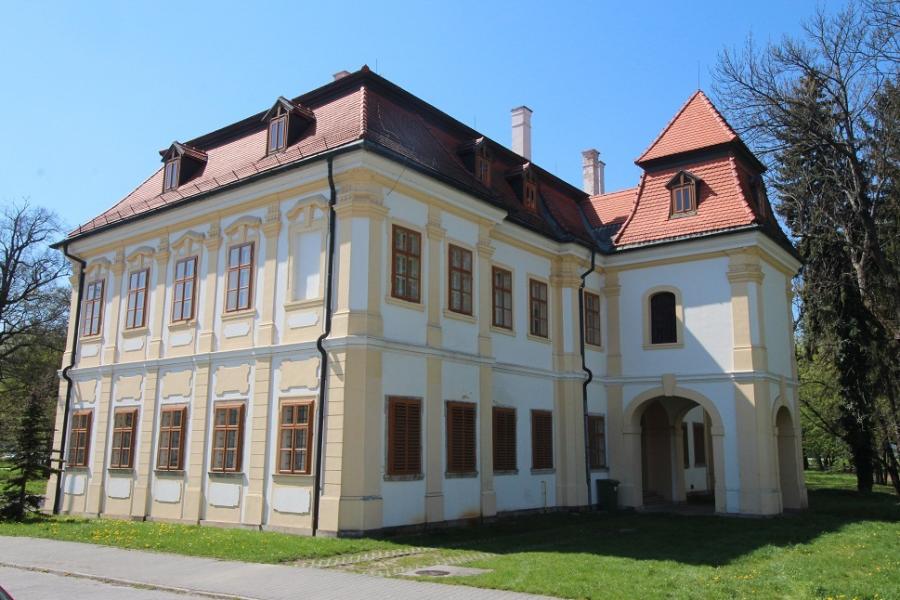 Senica