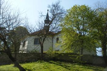Kostel v Církvici (© Jiří Špaček, 04/2016)